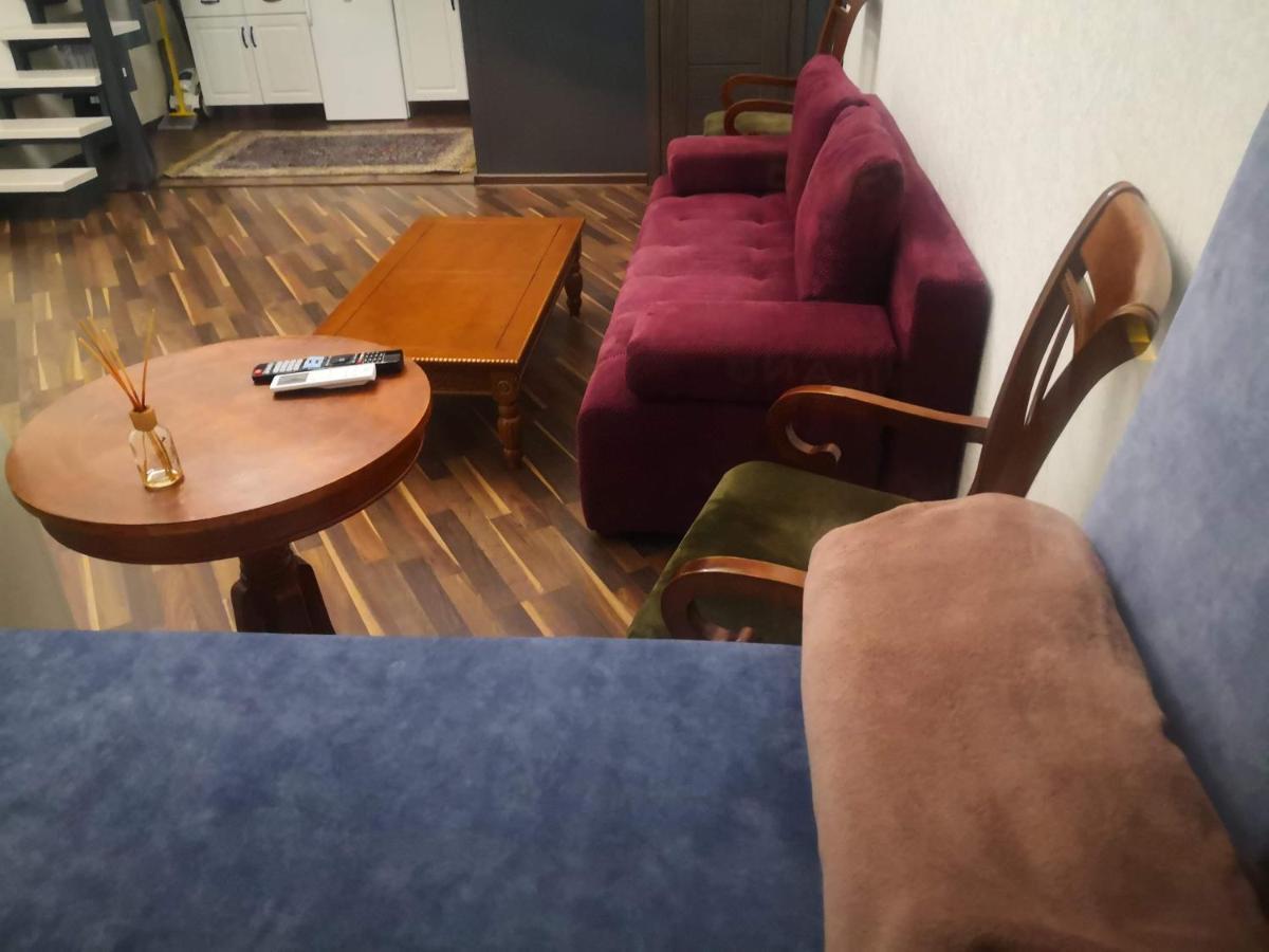 Затишні Апартаменти, Вулиця Дерибасівська, 13 Odessa Extérieur photo