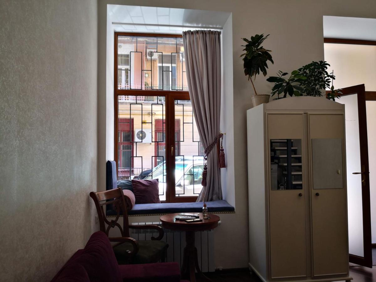 Затишні Апартаменти, Вулиця Дерибасівська, 13 Odessa Extérieur photo