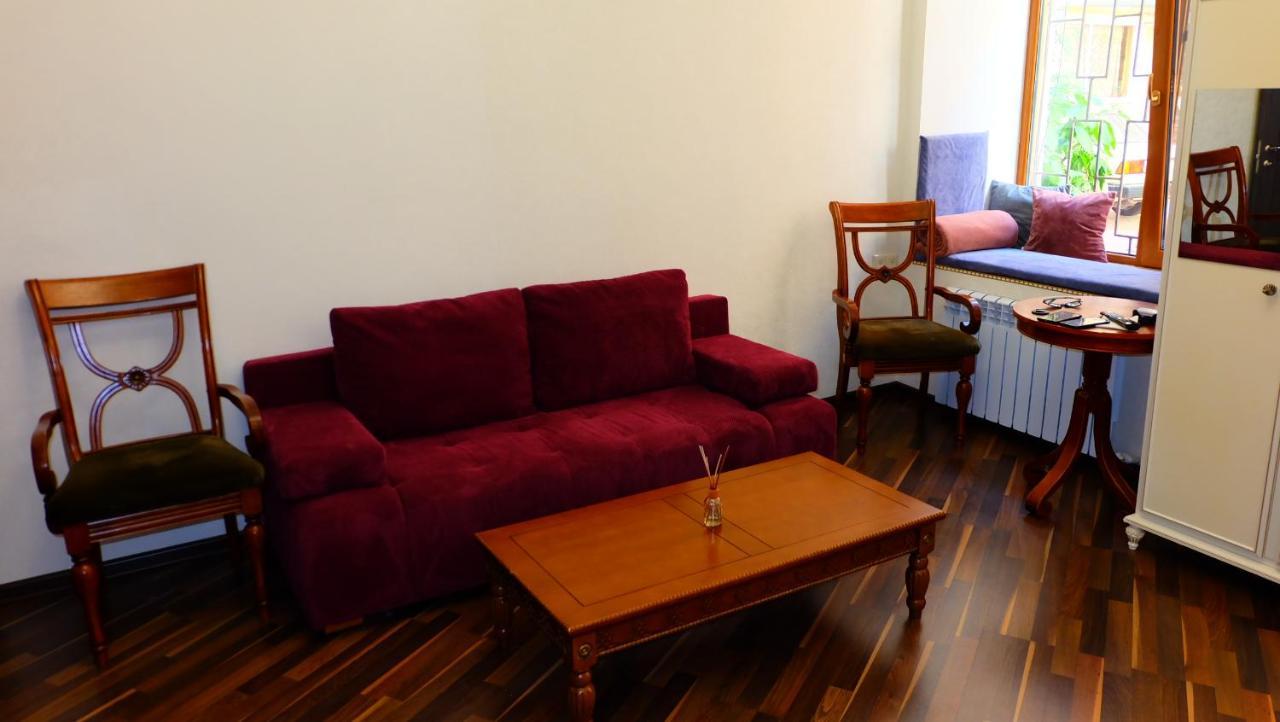 Затишні Апартаменти, Вулиця Дерибасівська, 13 Odessa Extérieur photo