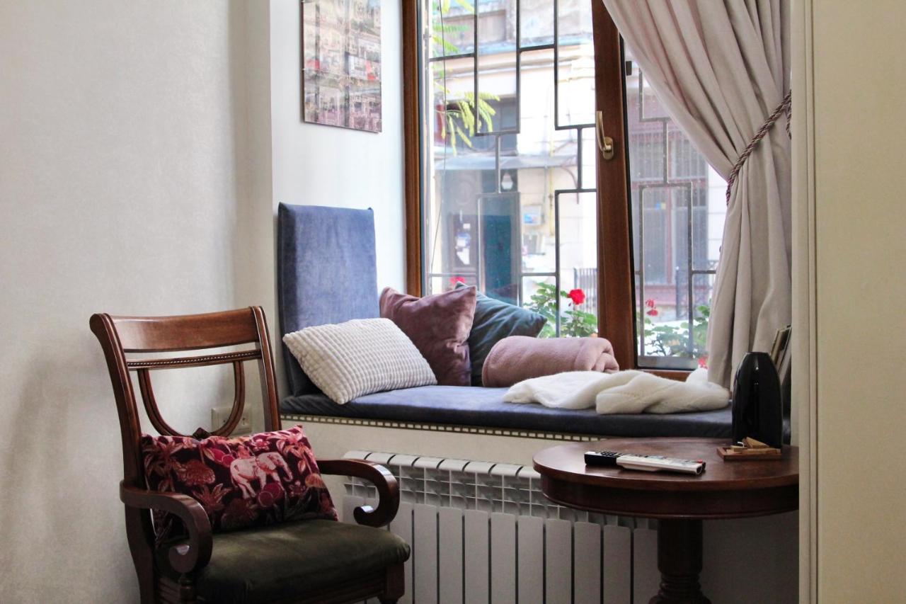 Затишні Апартаменти, Вулиця Дерибасівська, 13 Odessa Extérieur photo