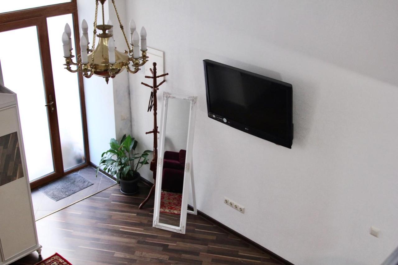Затишні Апартаменти, Вулиця Дерибасівська, 13 Odessa Extérieur photo